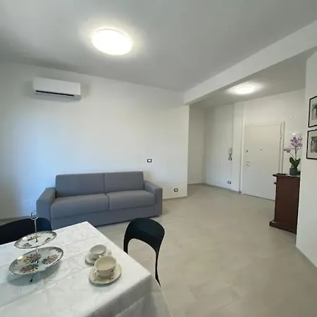 Incantevole Nel Centro Di Varazze