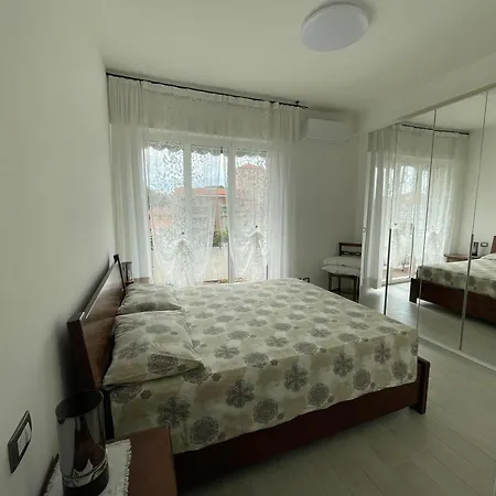 Incantevole Nel Centro Di Varazze